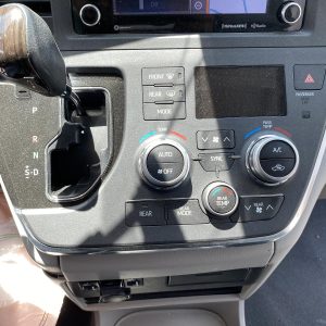 2019 TOYOTA SIENNA TEMPERATURE CONTROL - 499408